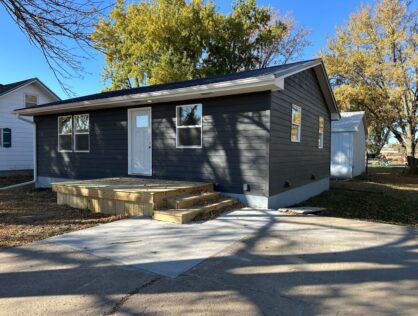 541 East Ave. Canistota, SD  Renewed & Ready to Move In!